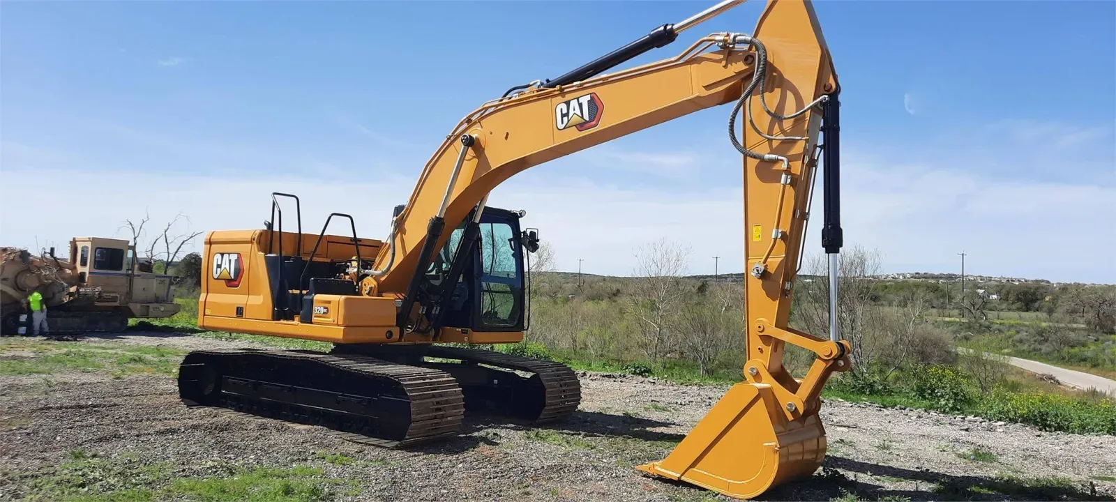 2023 Caterpillar 320