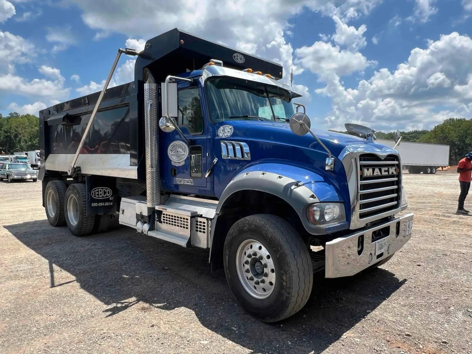 2024 Mack Granite 64 FR